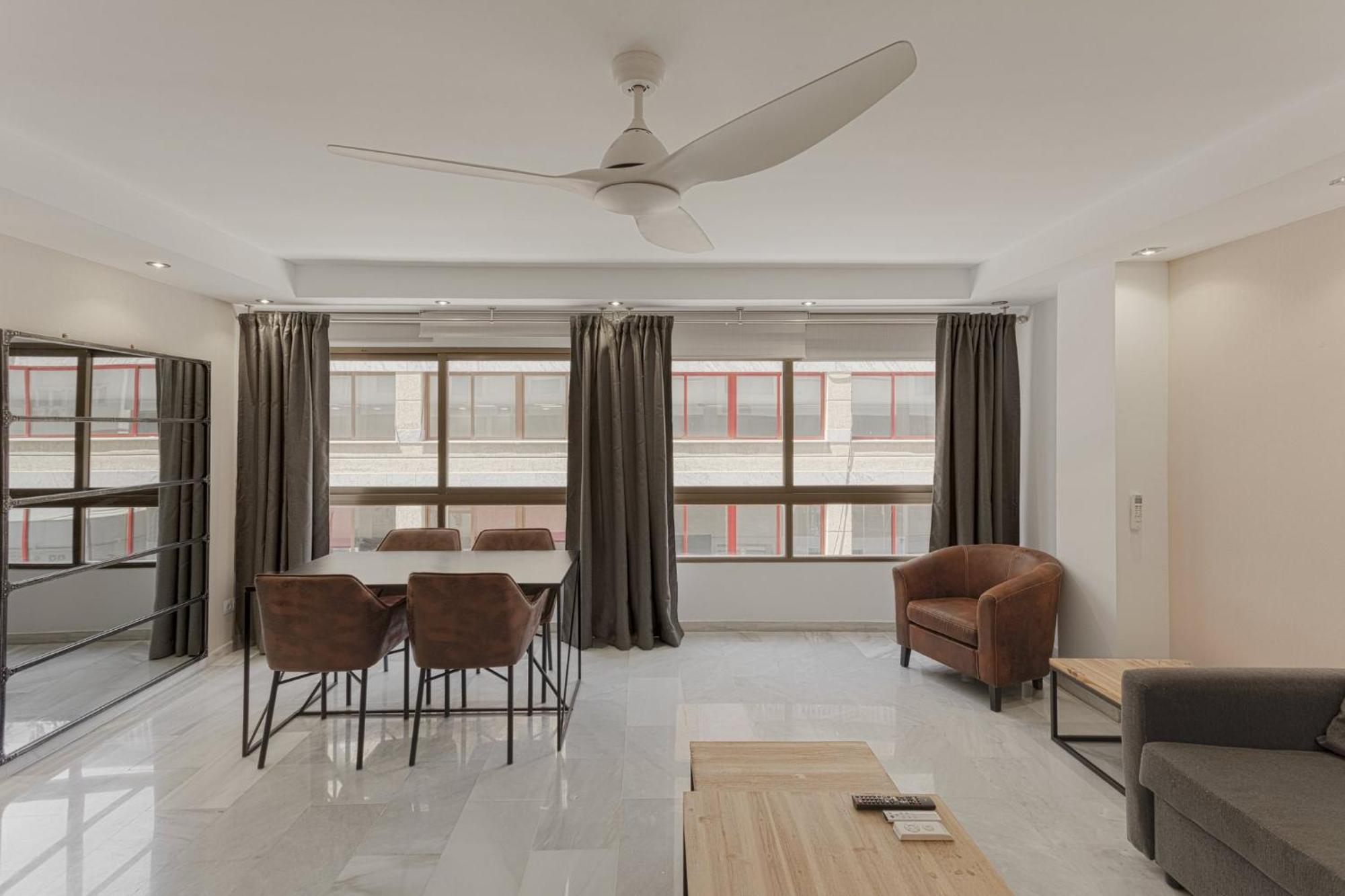 Beach Malagueta By Caleta Homes มาลากา ภายนอก รูปภาพ