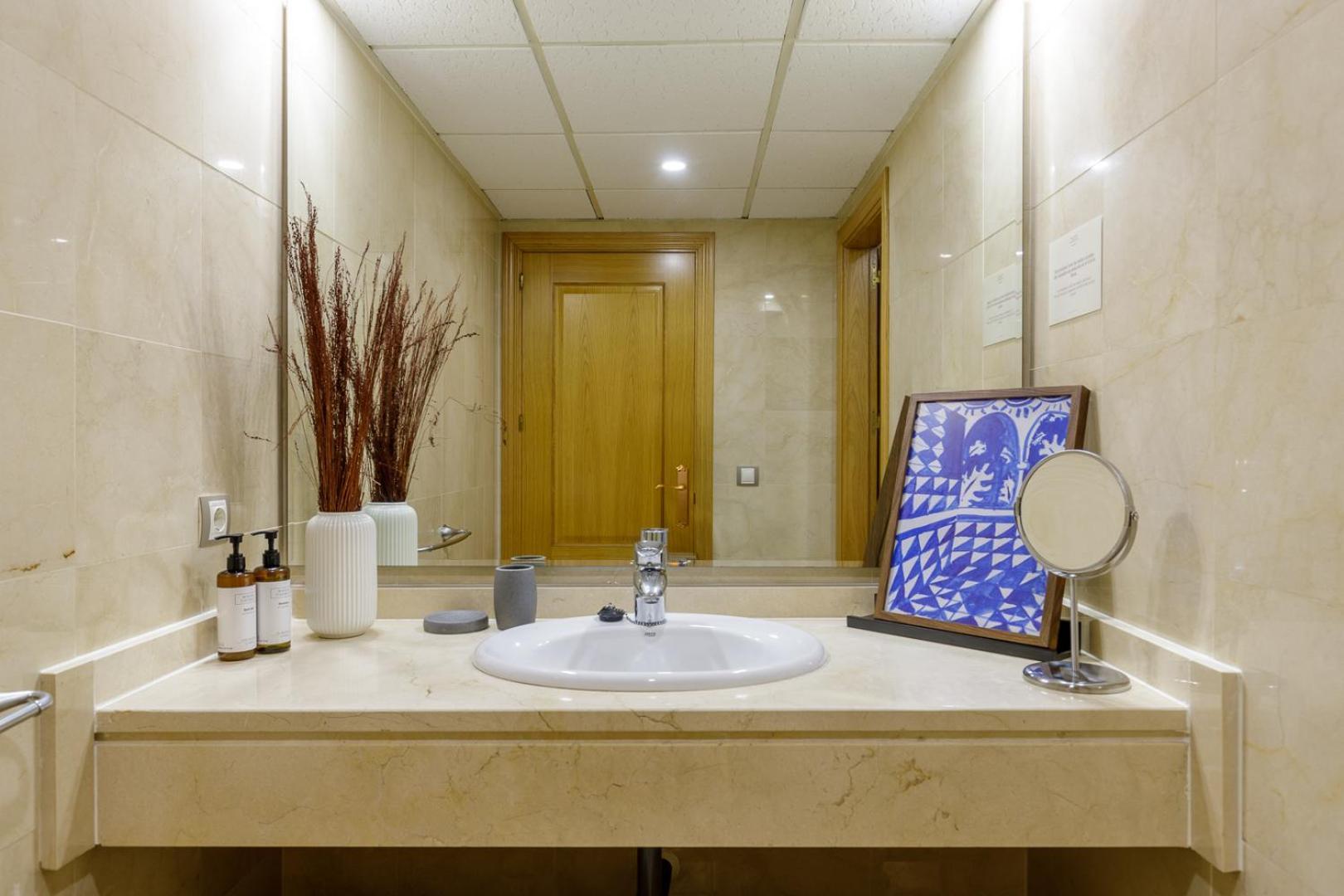 Beach Malagueta By Caleta Homes มาลากา ภายนอก รูปภาพ